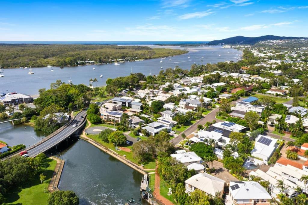Quay Largo: Riverside Haven Noosaville Esterno foto